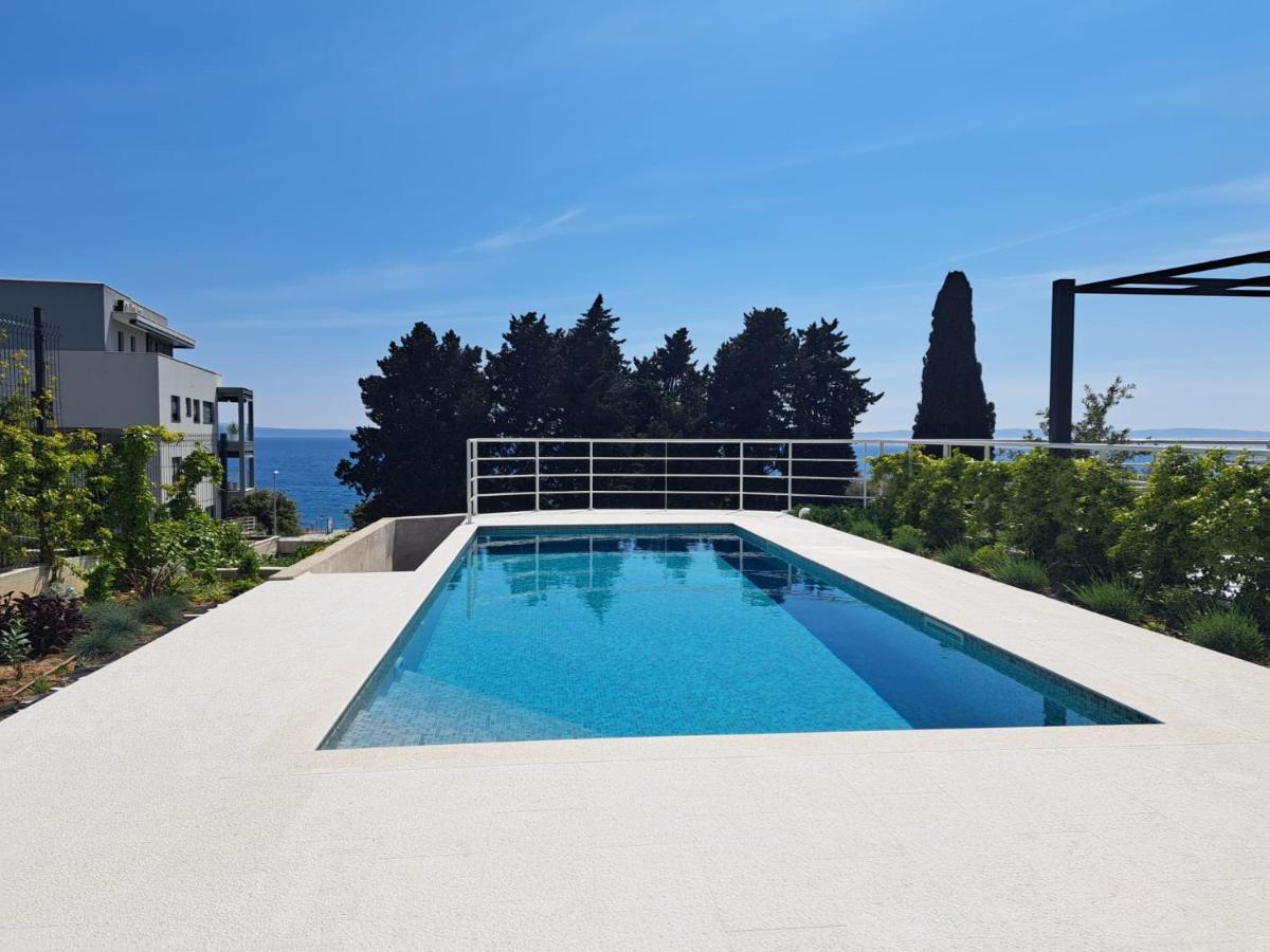 Apartment With Private Pool Сплит Екстериор снимка