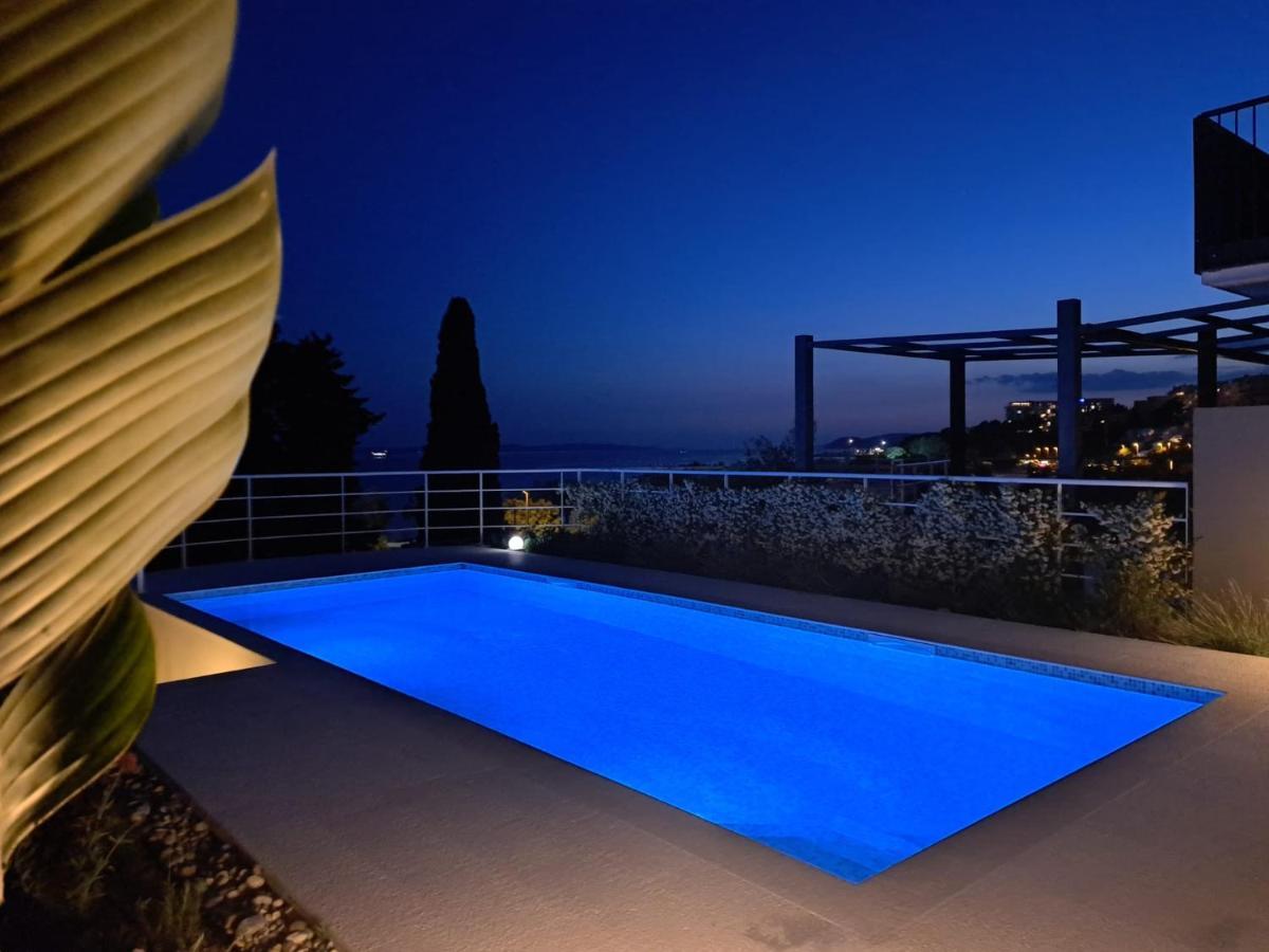 Apartment With Private Pool Сплит Екстериор снимка